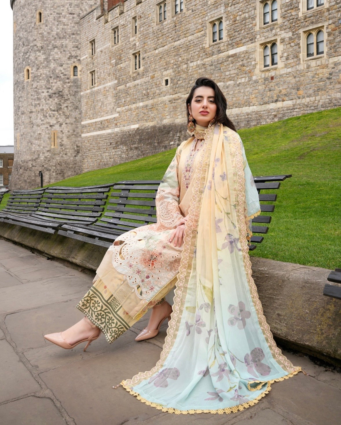 Unstitched Embroidered Lawn 3 Piece Suit AZ26ULP 11