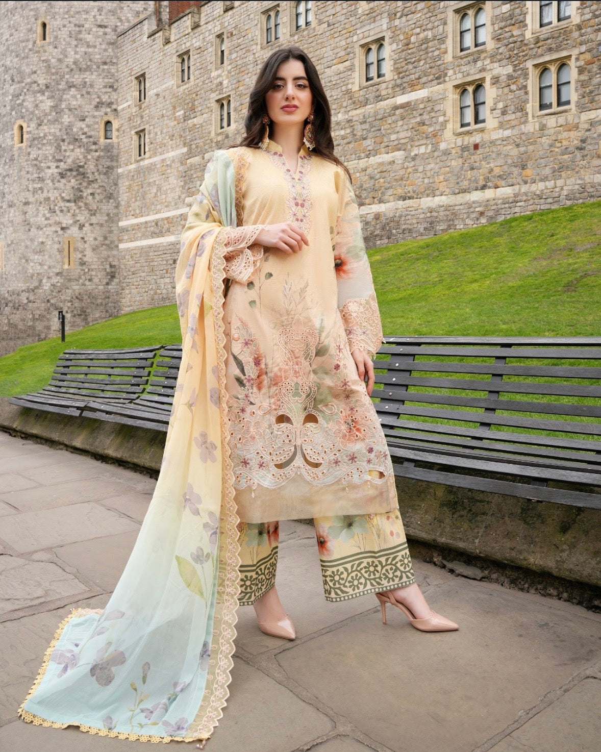 Unstitched Embroidered Lawn 3 Piece Suit AZ26ULP 11